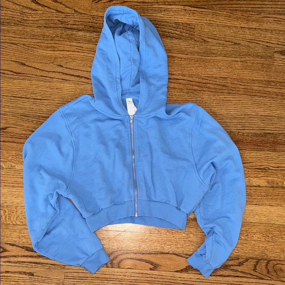 ALO Yoga Cropped Zip-Up Hoodie in Light Blue